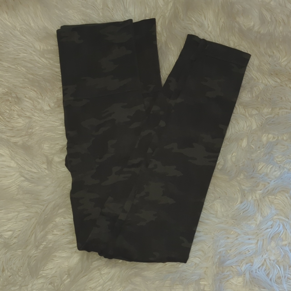 Camo Spanx leggings
